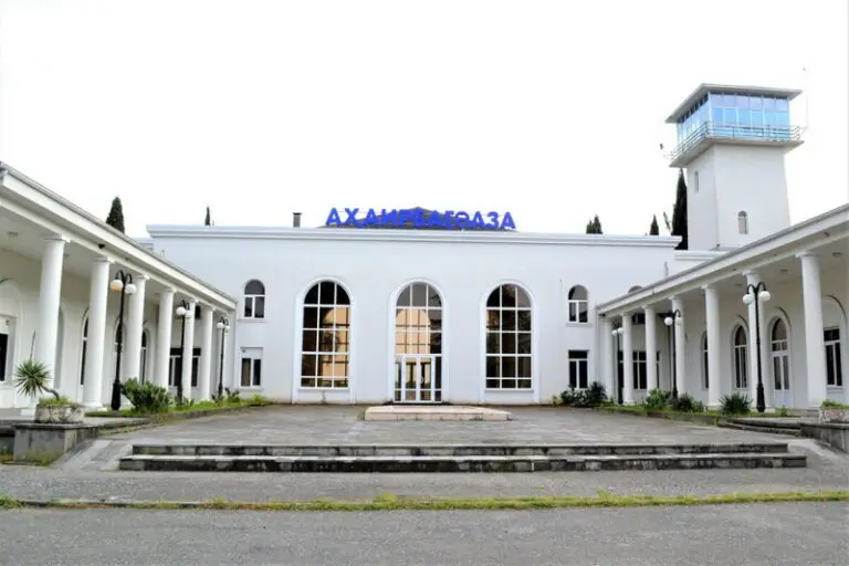Аэропорт Сухуми